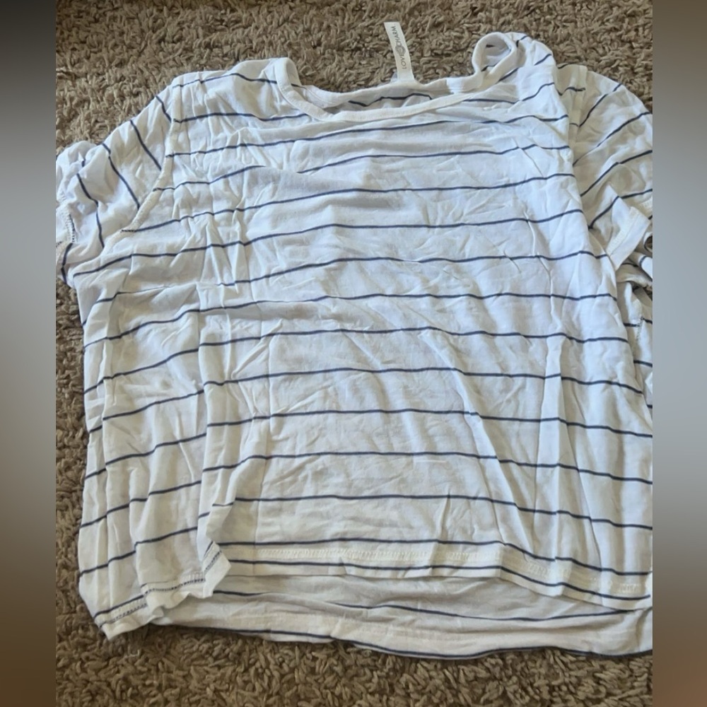 Cute flowy striped tee